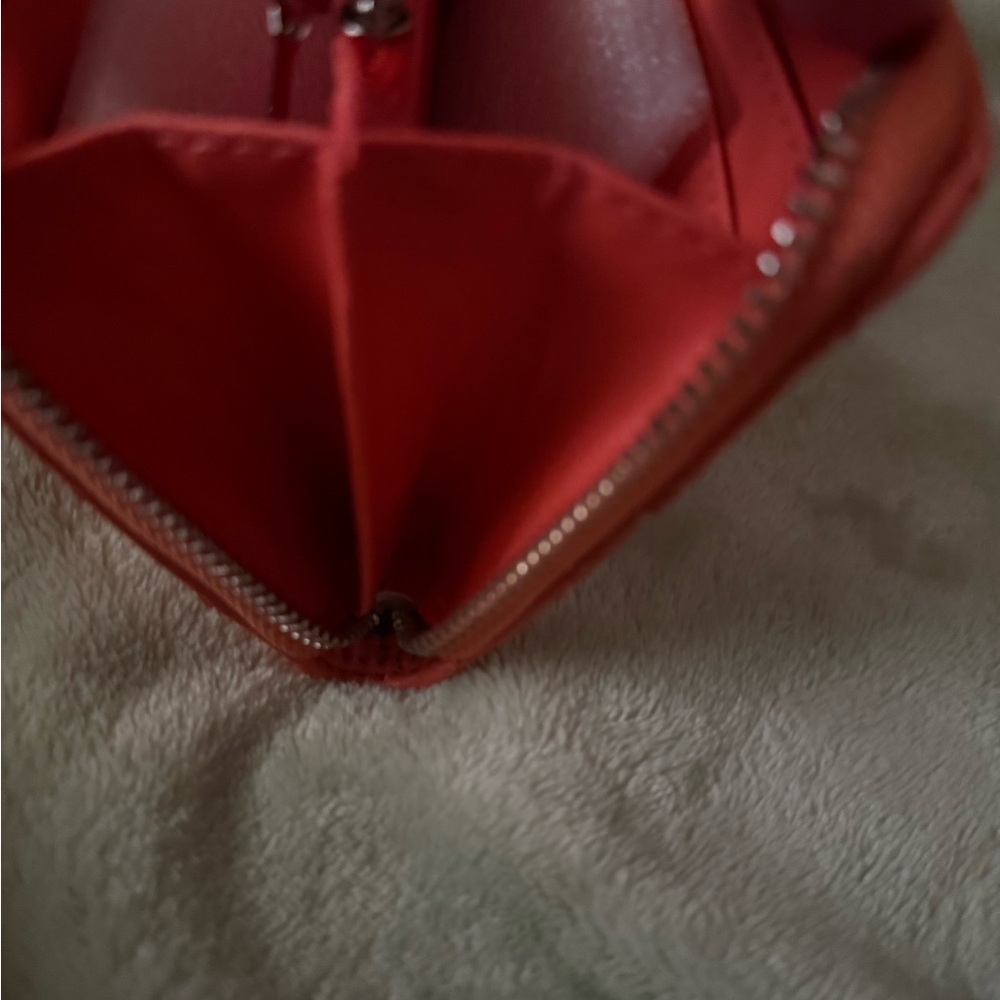 Badgley Mischka Coral Quilted Wallet - Picture 8 of 9